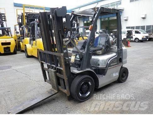 Nissan PL02A20D LPG 지게차