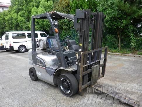 Nissan PL02A20D LPG 지게차