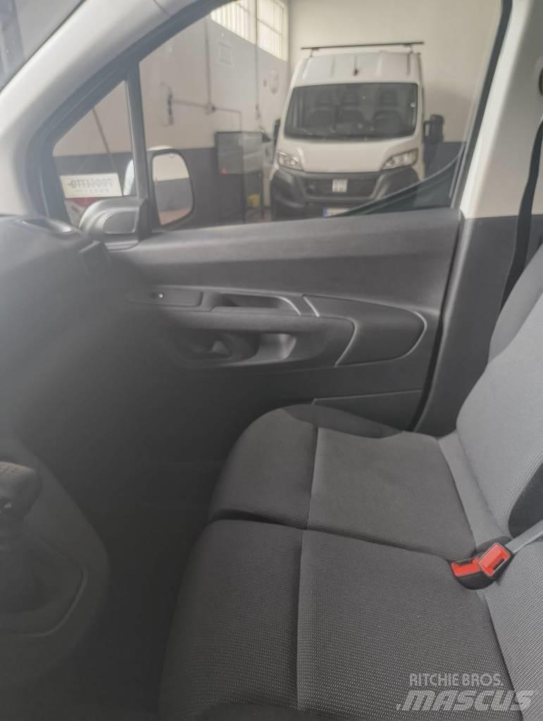 Fiat Doblo 패널 화물차