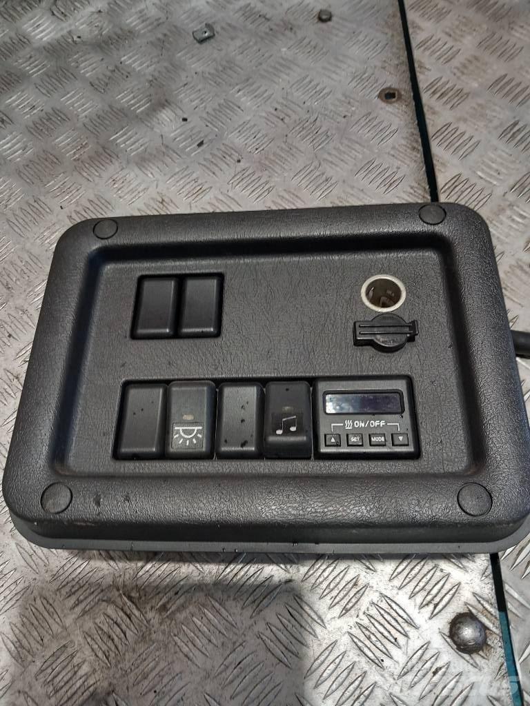 Volvo FH 12    20576730 캐빈 및 인테리어