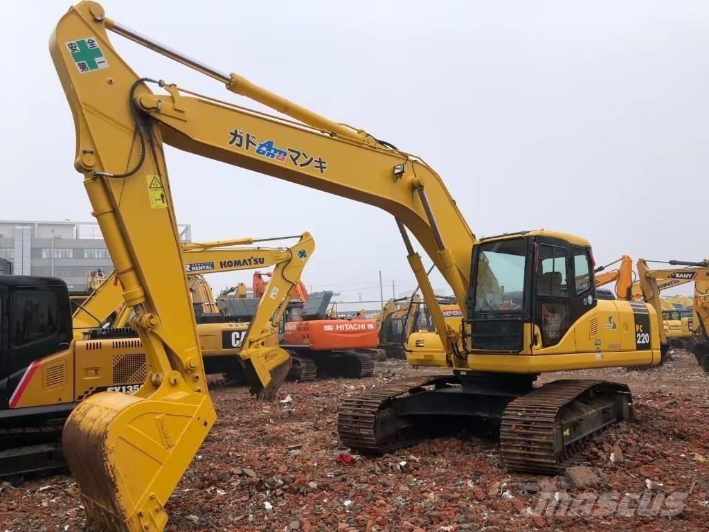 Komatsu PC 220-7 대형 굴삭기 29톤 이상