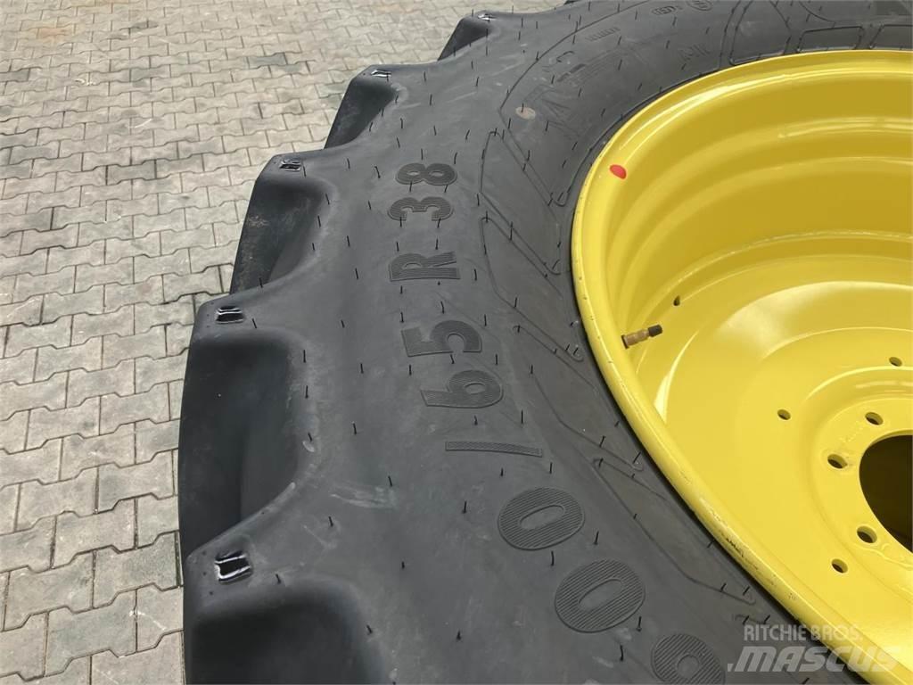 Mitas 600/65R38 타이어, 휠 및 림