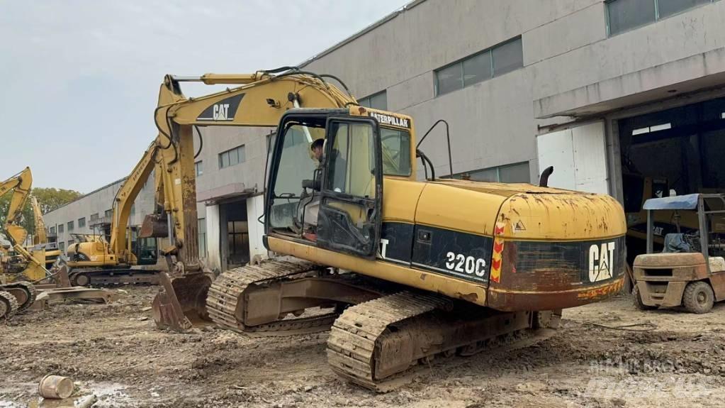 CAT 320 C 대형 굴삭기 29톤 이상