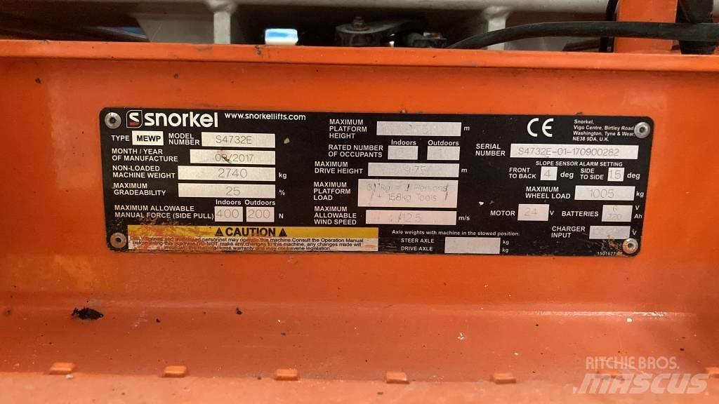Snorkel S4732E 가위형 리프트