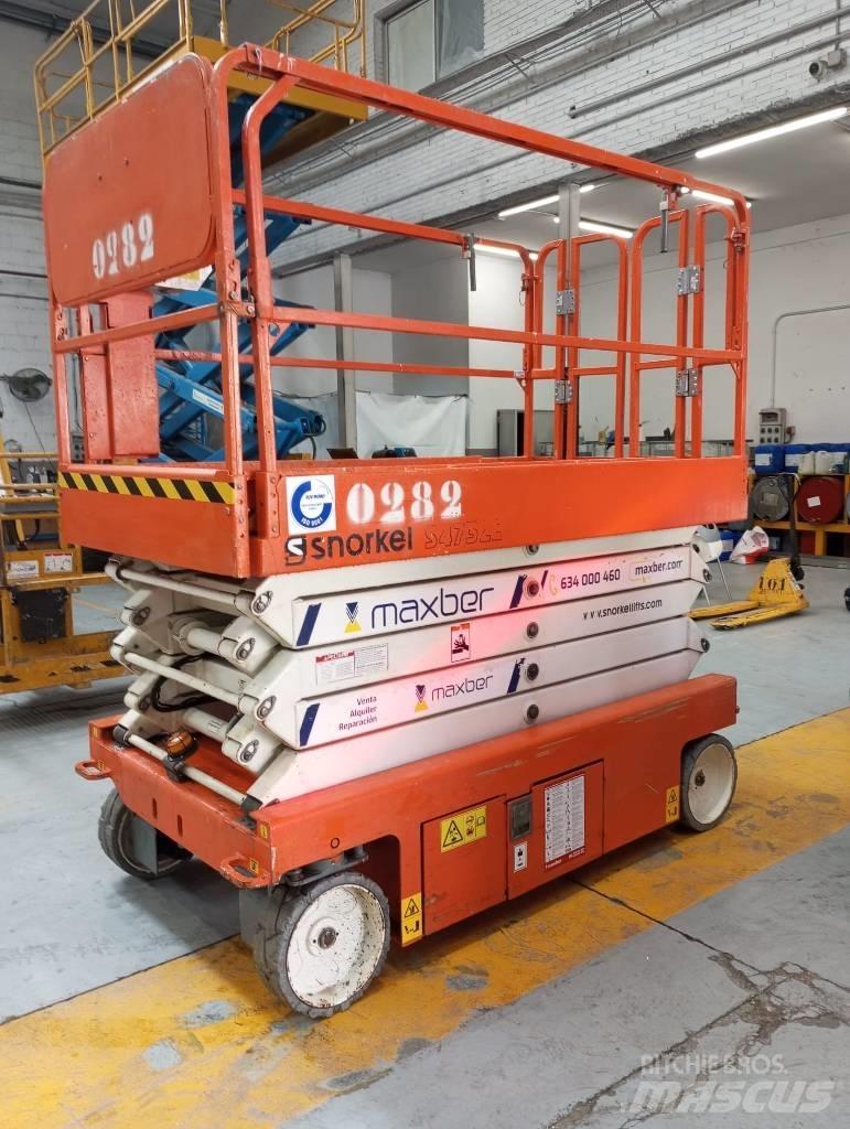Snorkel S4732E 가위형 리프트