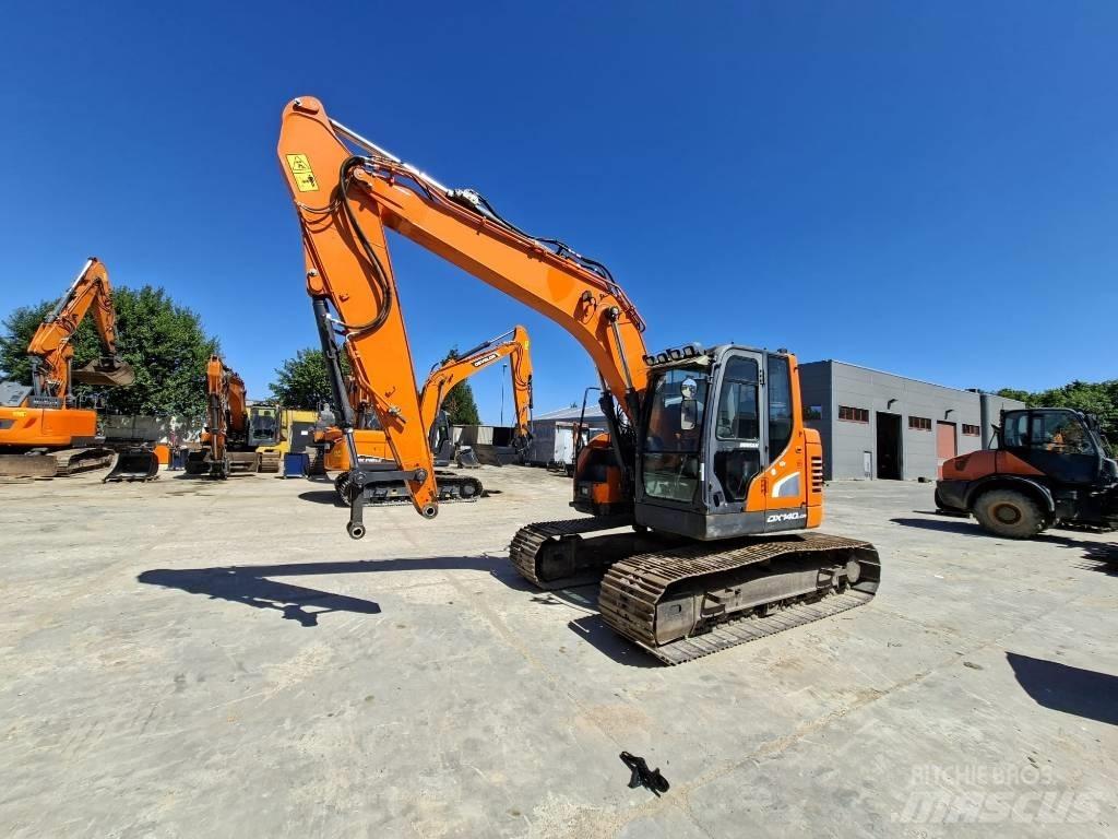 Doosan DX 140 LCR 대형 굴삭기 29톤 이상