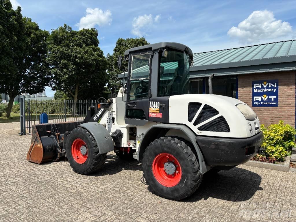 Bobcat AL 440 D  휠로우더