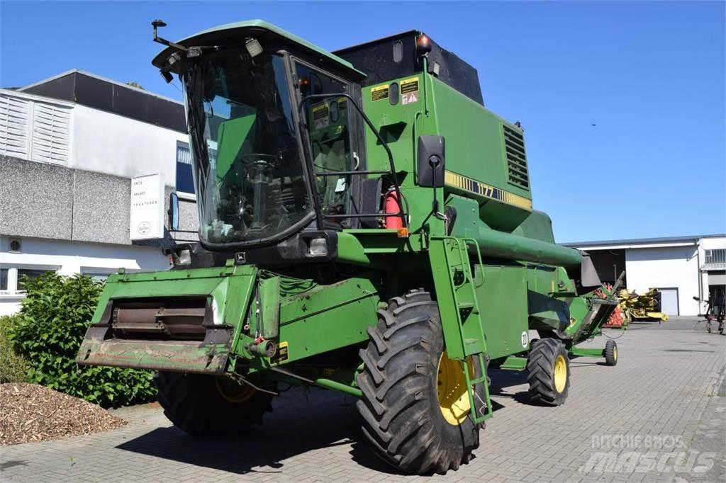 John Deere 1177 콤바인 수확기