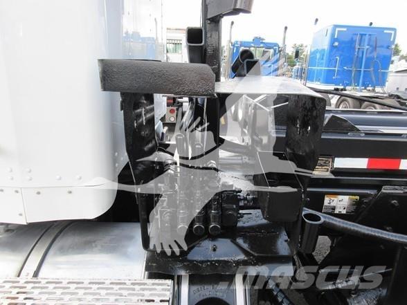 Kenworth T800 폐기물 수거 트럭