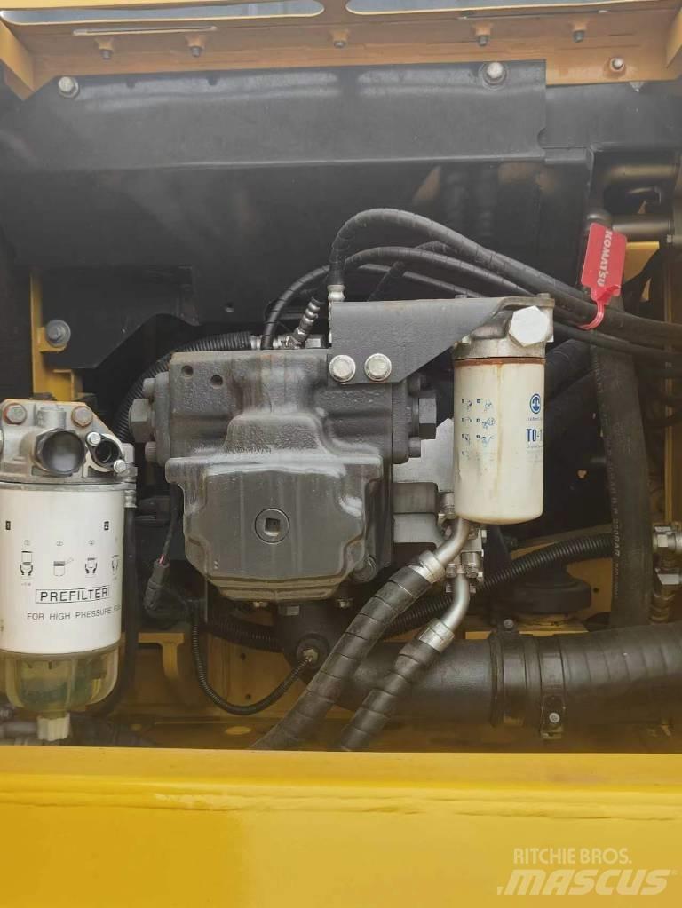 Komatsu PC200 대형 굴삭기 29톤 이상