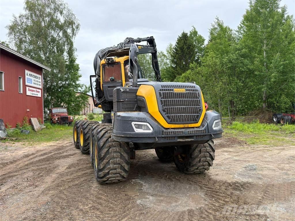 Ponsse Scorpion 원목 하베스터