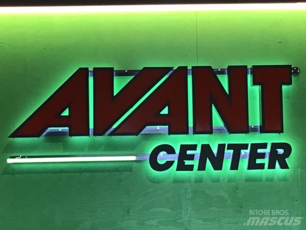 Avant 423  스키드로더
