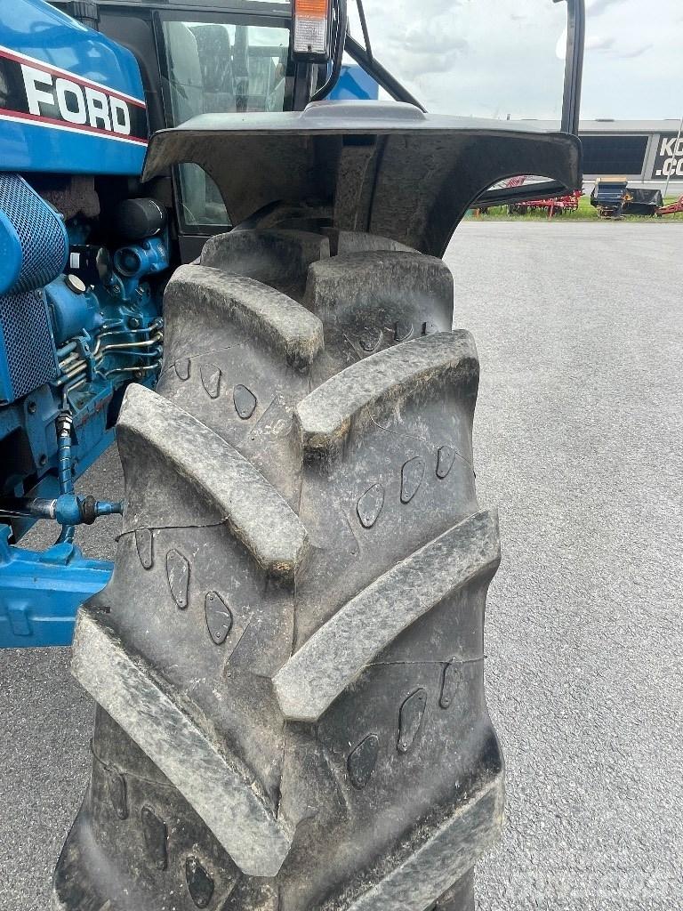 Ford 4830 트랙터