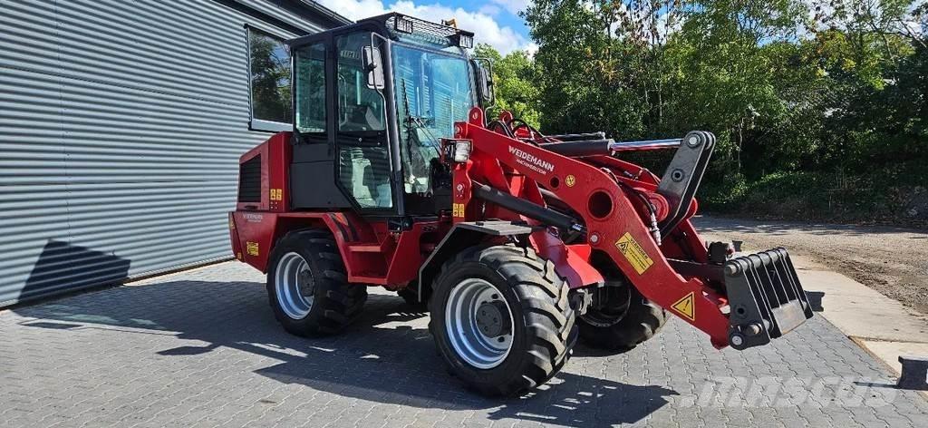 Weidemann 4204  휠로우더