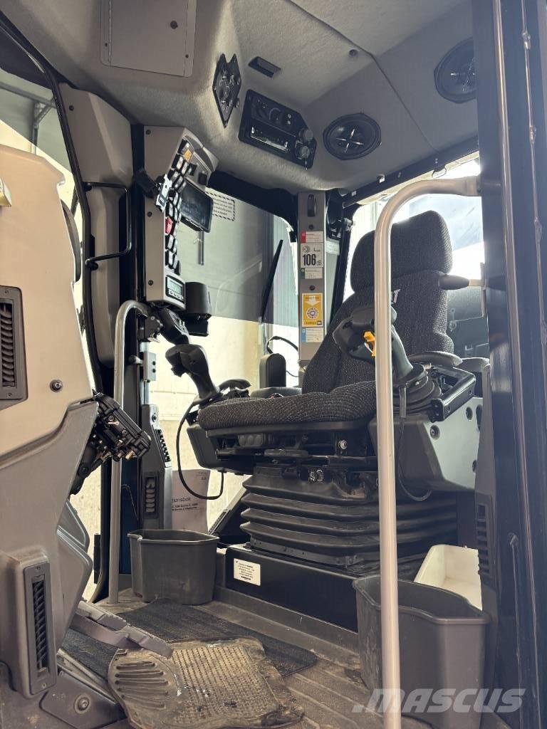 CAT 120 AWD 그레이더