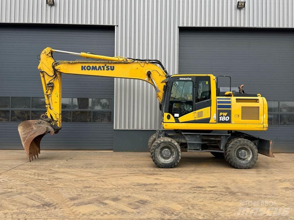 Komatsu PW180-11  휠 굴삭기