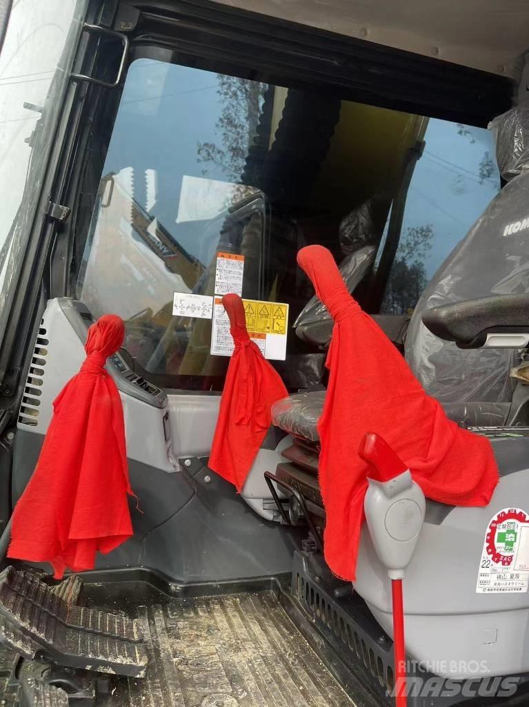 Komatsu PC 130 중형굴삭기 7톤-28톤