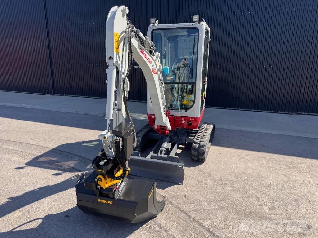 Takeuchi TB 320 소형 굴삭기 7톤 미만