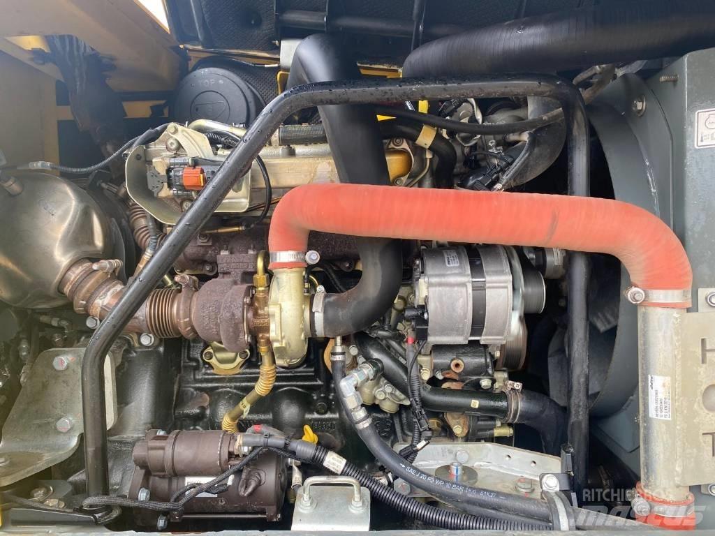 Wacker Neuson EW 100  휠 굴삭기