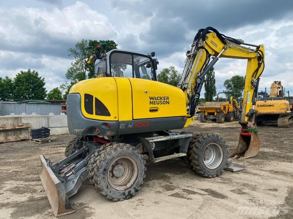 Wacker Neuson EW 100  휠 굴삭기