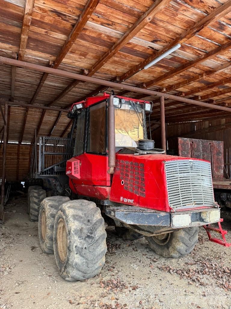 Valmet 840.4 원목 포워더