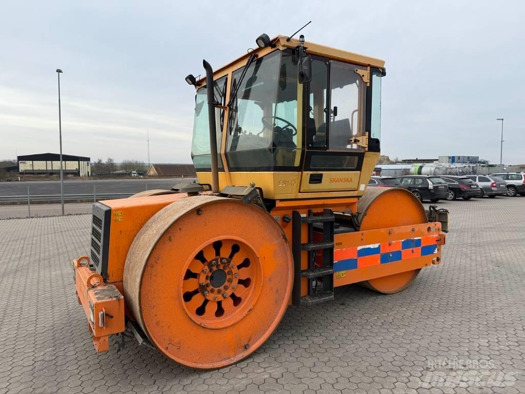 Dynapac CS 142 트윈 드럼 롤러