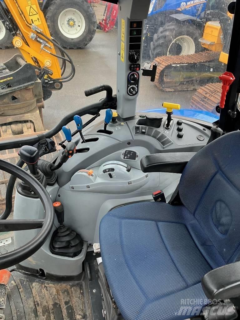 New Holland T 5.105 트랙터