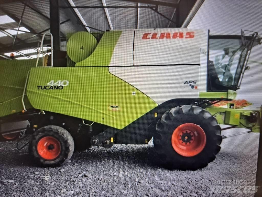 CLAAS Tucano 440 콤바인 수확기