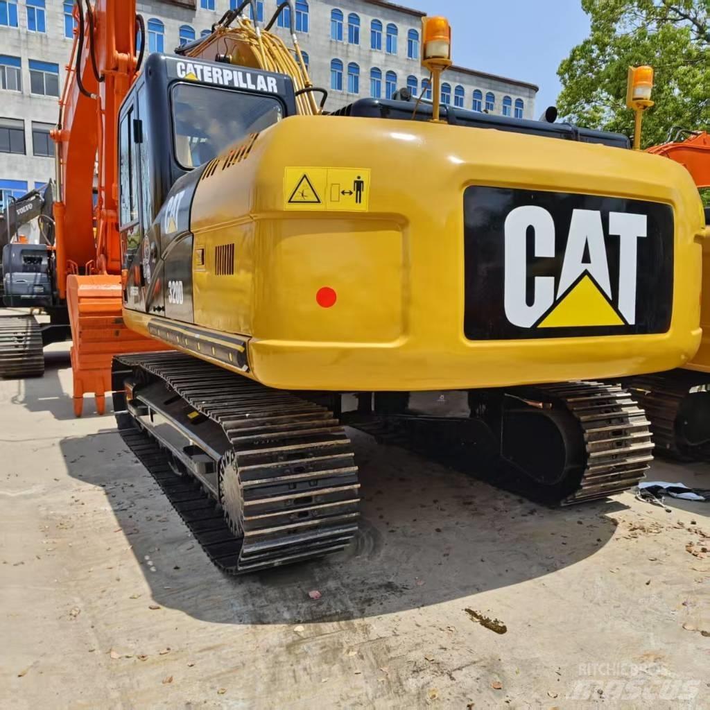 CAT 320 D 대형 굴삭기 29톤 이상