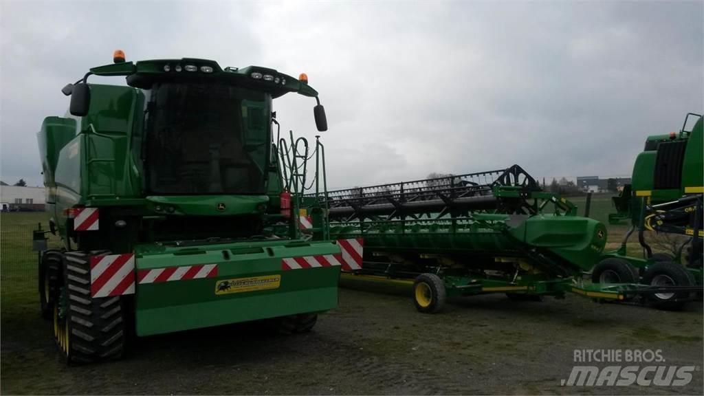 John Deere S685 콤바인 수확기