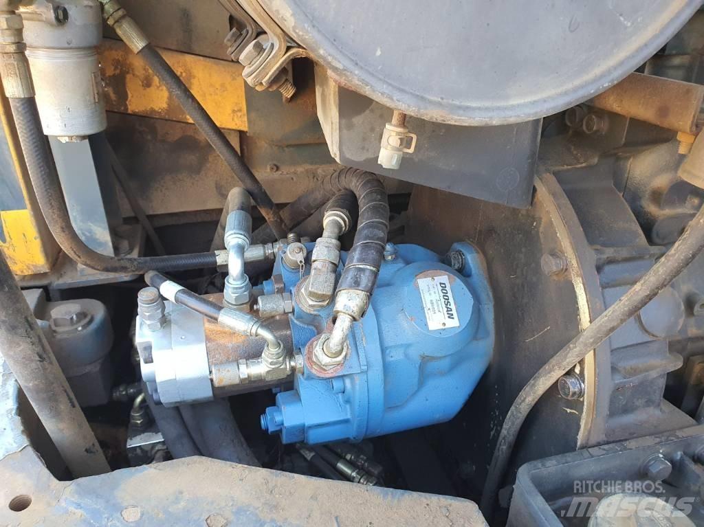 Hyundai Robex 55 소형 굴삭기 7톤 미만