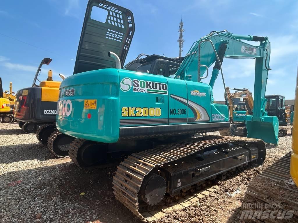 Kobelco SK 200D 중형굴삭기 7톤-28톤