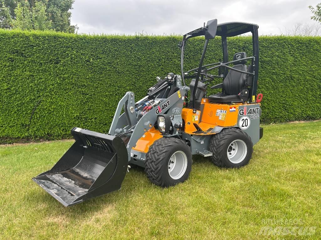 GiANT G 1200 미니 로더