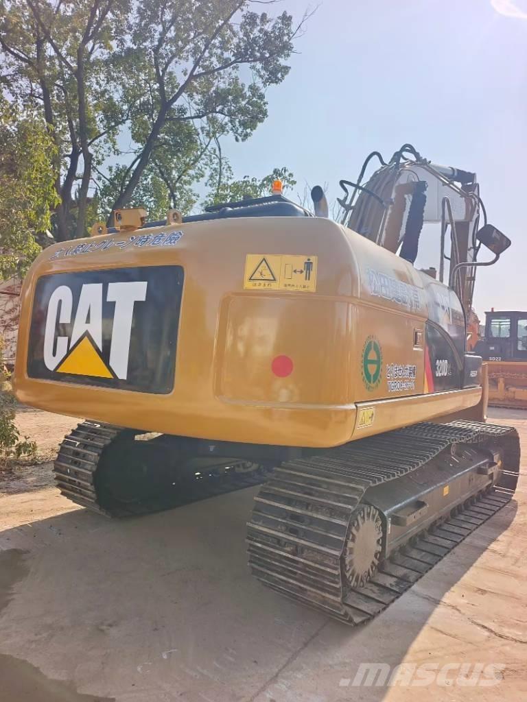 CAT 320 D 2L 대형 굴삭기 29톤 이상