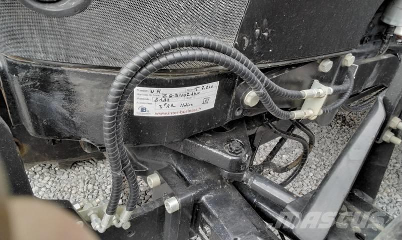 New Holland T 7.210 트랙터