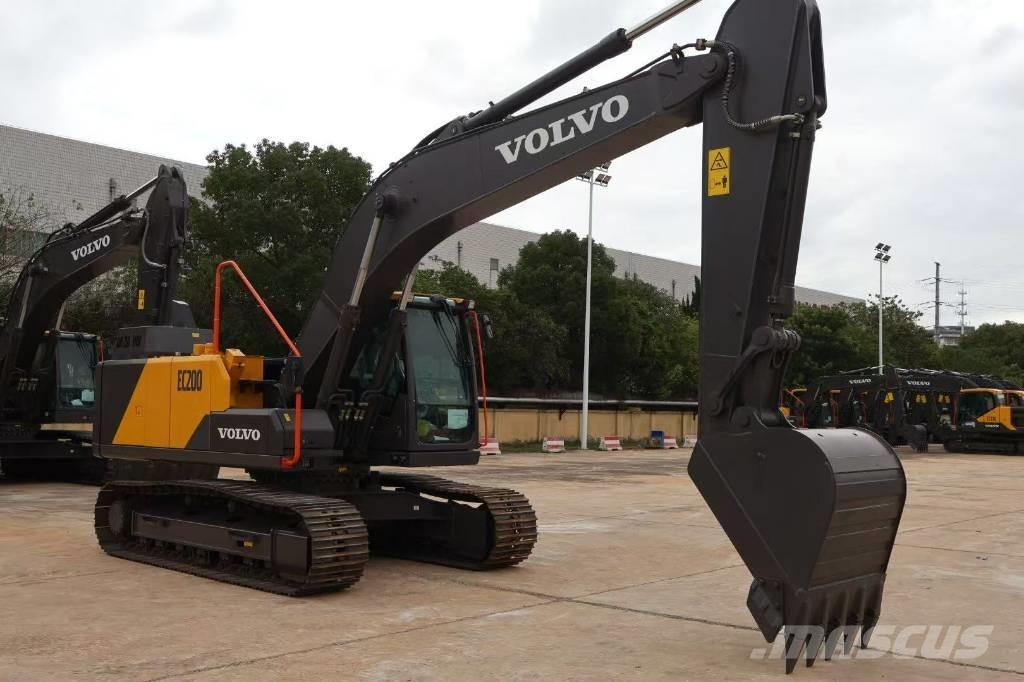 Volvo EC 200 대형 굴삭기 29톤 이상