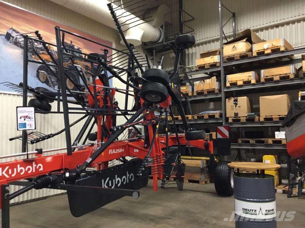 Kubota RA2584 윈드로어