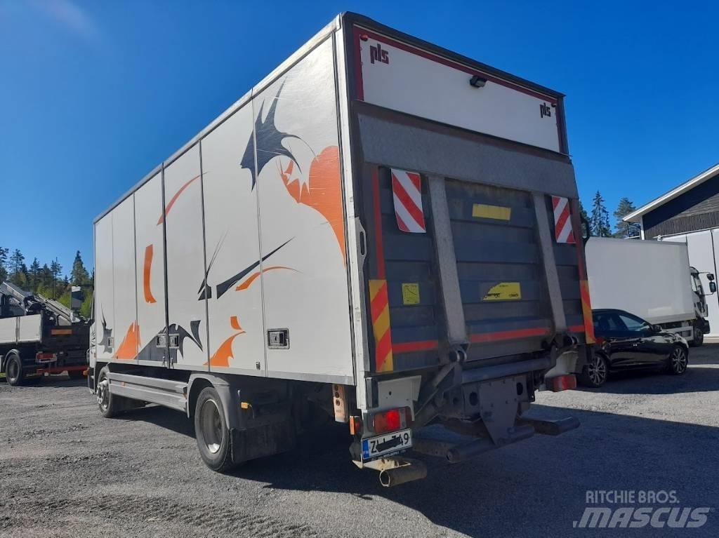 Mercedes-Benz Atego 탑차 트럭