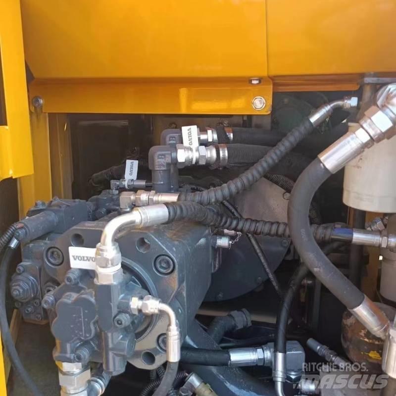 Volvo EC 140 대형 굴삭기 29톤 이상
