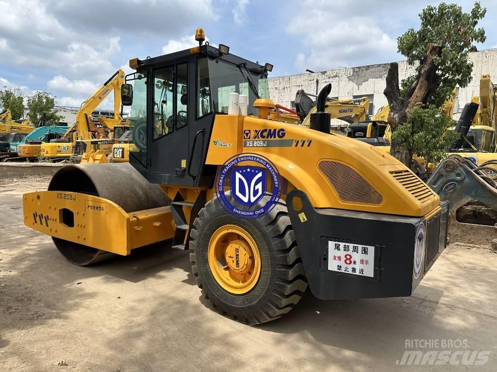 XCMG XS 203 J 싱글 드럼 롤러