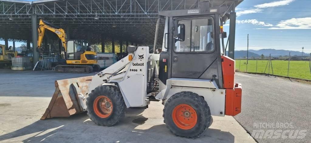 Bobcat 2400  휠로우더
