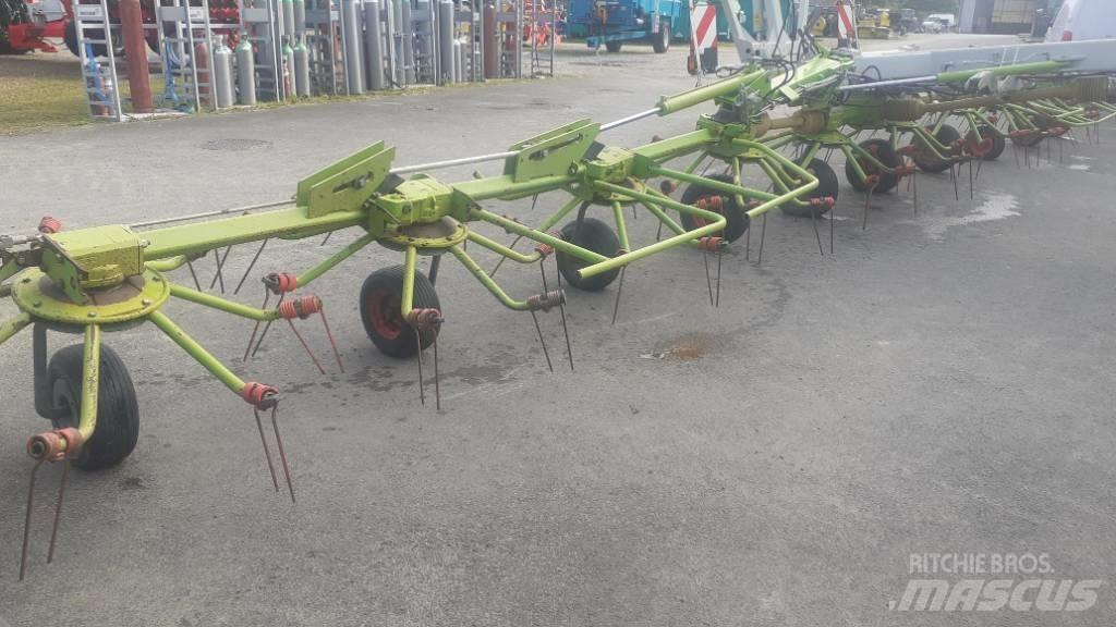 CLAAS VOLTO 1300 T 갈퀴 및 테더