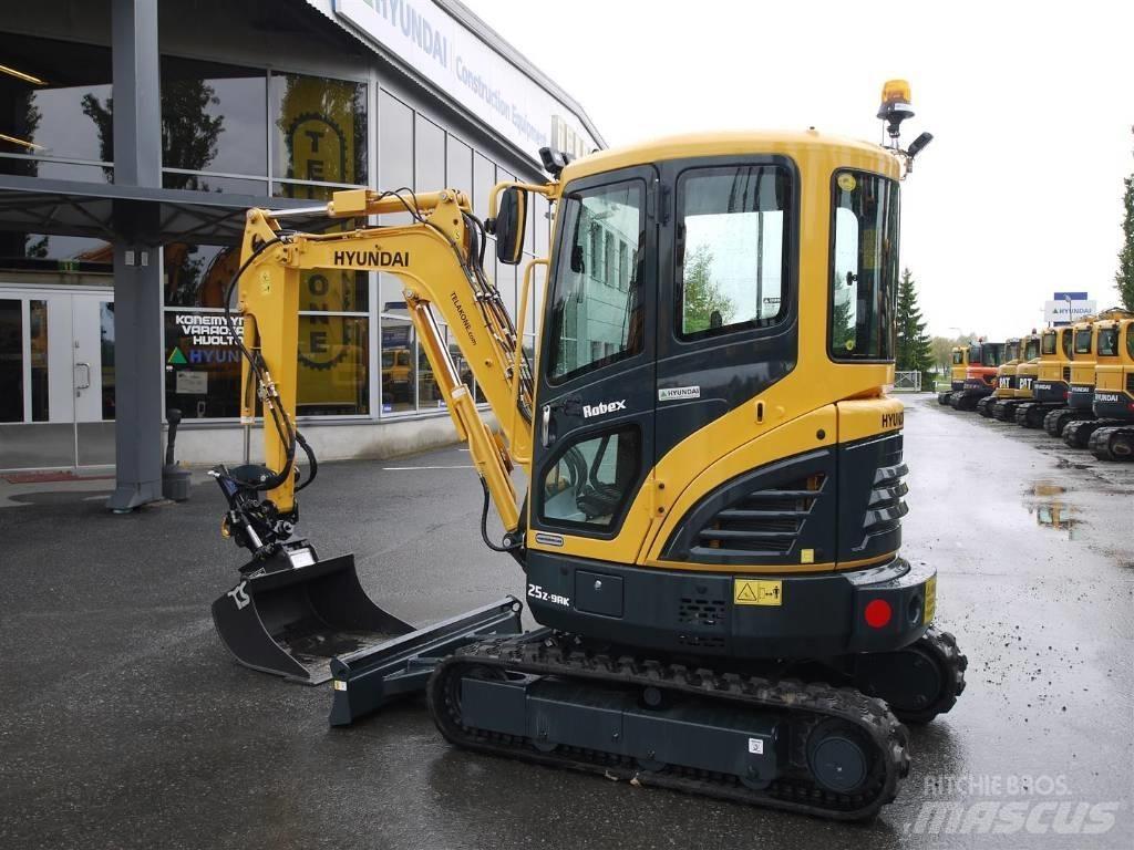 Hyundai R25Z-9AK 소형 굴삭기 7톤 미만