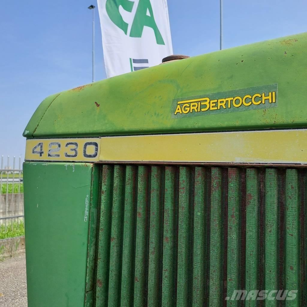 John Deere 4230 트랙터