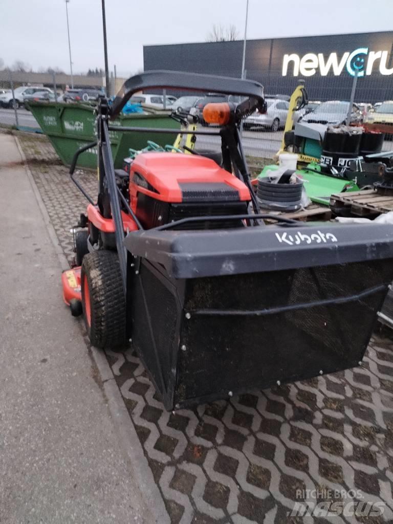 Kubota GZD 21 탑승형 잔디깎기