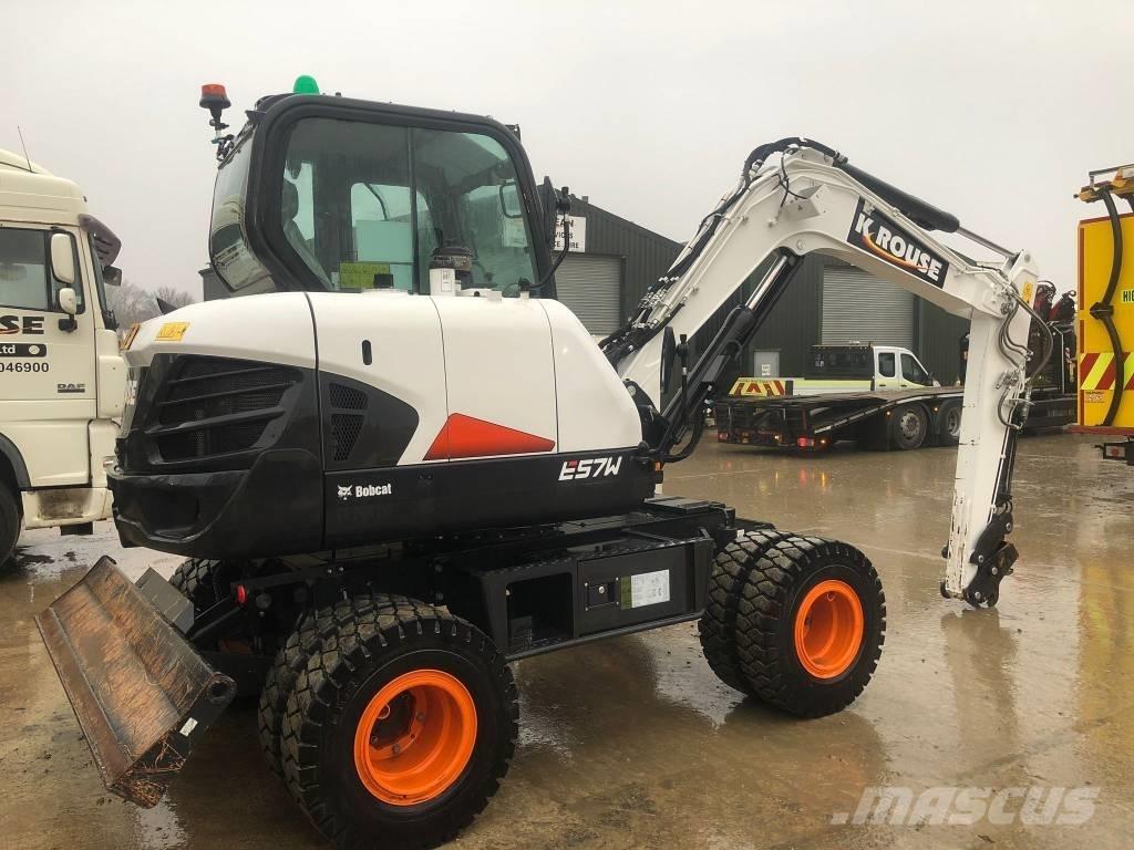 Bobcat E 57 W  휠 굴삭기