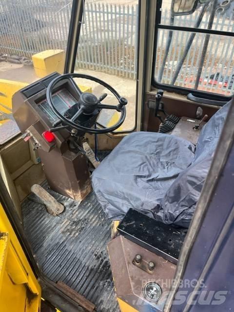 Komatsu WA 600-1  휠로우더