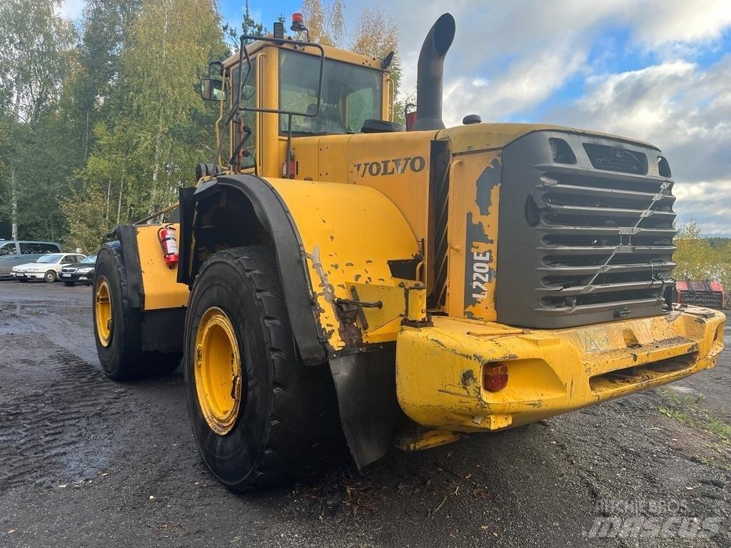 Volvo L 220 E  휠로우더