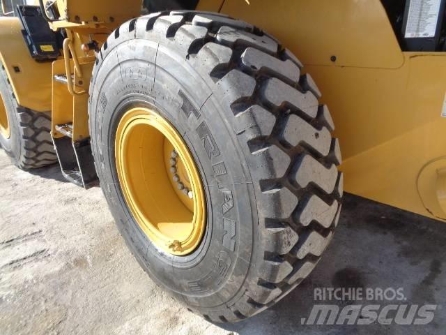 CAT 926M  휠로우더