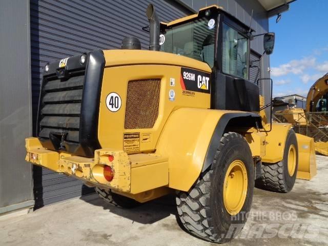 CAT 926M  휠로우더
